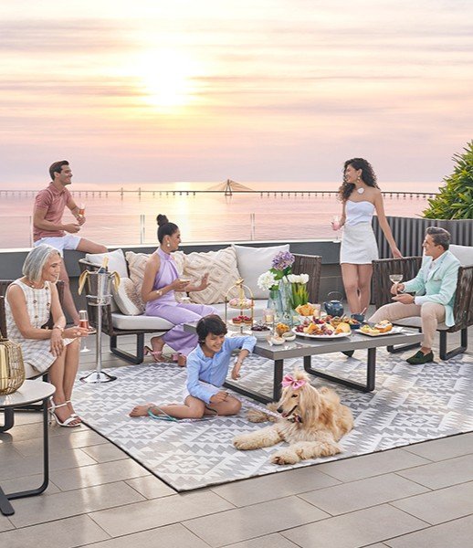 Rooftop Sea View Lifestyle